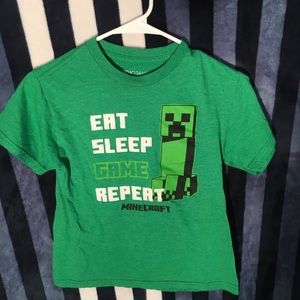 Minecraft “Eat, Sleep, Game, Repeat” Green T Shirt - Size Small